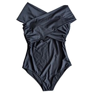 Cupshe NWOT Black Womens Medium Drop wrap Shoulder One Piece Swim Suit Body Suit